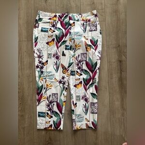 Chico's White Floral Print‎ Capri Cropped Hawaiian Pants Size 25 US Size 14